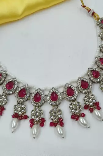 Rani color necklace set with earrings & maang tikka | kundan & agate stone | lekar gold plating