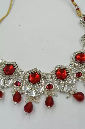 Maroon color necklace set with earrings & maang tikka | kundan & agate stone | lekar gold plating