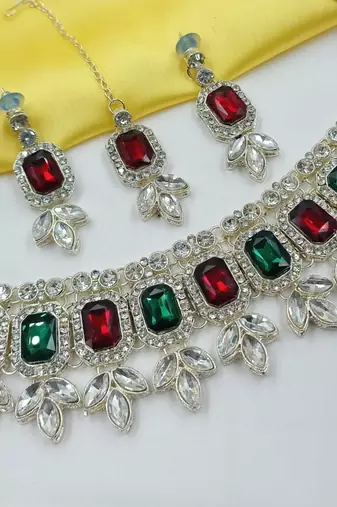 Maroon green color necklace set with earrings & maang tikka | kundan & agate stone | lekar gold plating