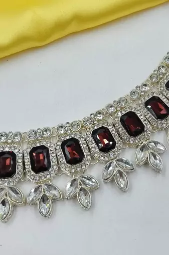 Majnat color necklace set with earrings & maang tikka | kundan & agate stone | lekar gold plating