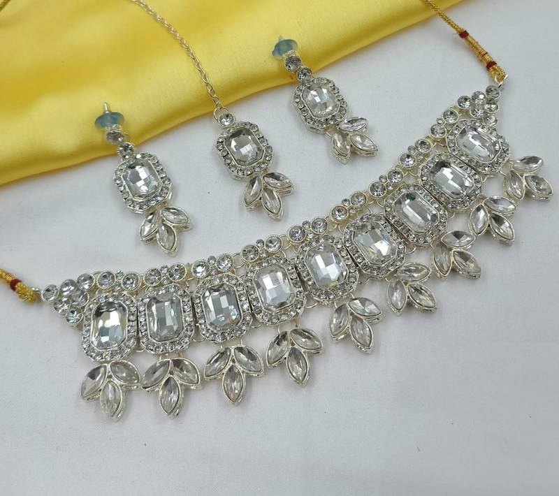 White color necklace set with earrings & maang tikka | kundan & agate stone | lekar gold plating