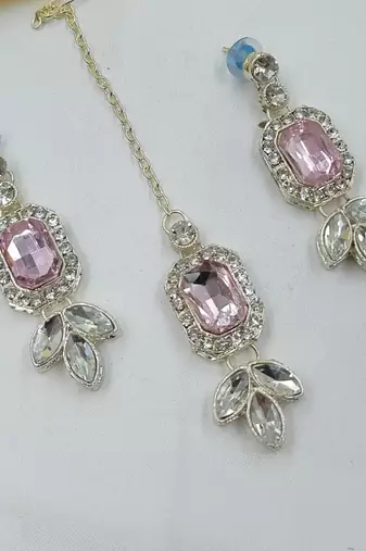 Beby pink color necklace set with earrings & maang tikka | kundan & agate stone | lekar gold plating