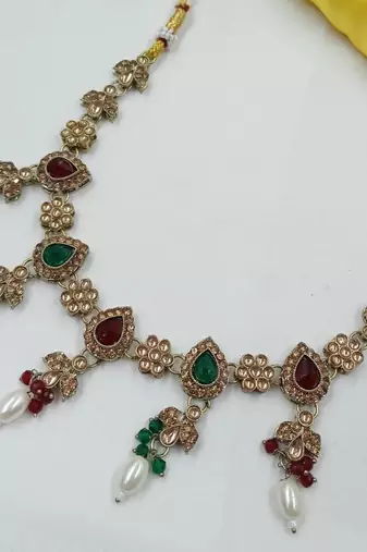 Maroon green color necklace set with earrings & maang tikka | kundan and agate stone | antique gold plating