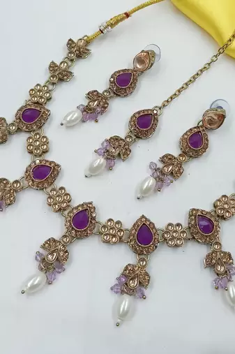 Purple color necklace set with earrings & maang tikka | kundan and agate stone | antique gold plating