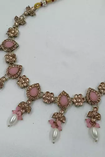 Beby pink color necklace set with earrings & maang tikka | kundan and agate stone | antique gold plating