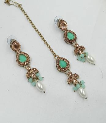 Pista color necklace set with earrings & maang tikka | kundan and agate stone | antique gold plating 2