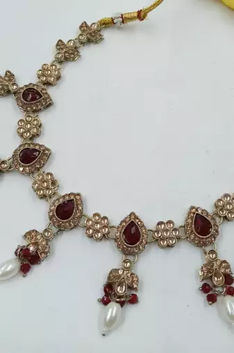 Maroon color necklace set with earrings & maang tikka | kundan and agate stone | antique gold plating