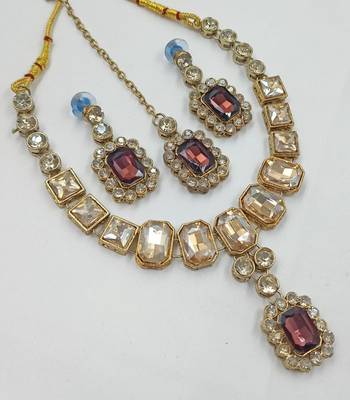 Magenta color necklace set with earrings & maang tikka | kundan and agate stone | antique gold plating 2