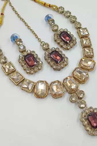 Magenta color necklace set with earrings & maang tikka | kundan and agate stone | antique gold plating
