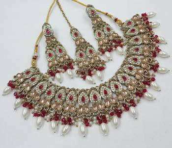 Maroon color necklace set with earrings & maang tikka | kundan and agate stone | antique gold plating 2
