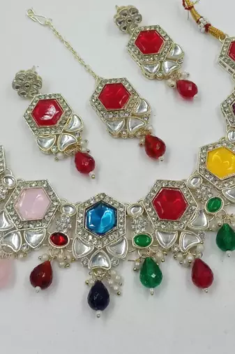 Multy color necklace set with earrings & maang tikka | kundan & agate stone | lekar gold plating