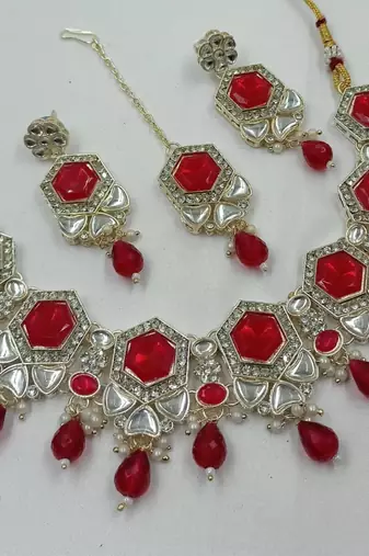 Red color necklace set with earrings & maang tikka | kundan & agate stone | lekar gold plating