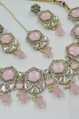 Pink color necklace set with earrings & maang tikka | kundan & agate stone | lekar gold plating