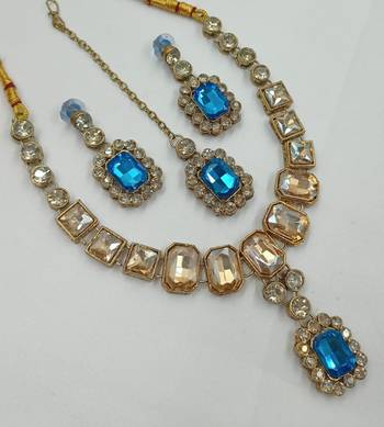 Firoza color necklace set with earrings & maang tikka | kundan and agate stone | antique gold plating 2