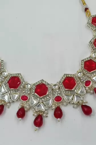 Red color necklace set with earrings & maang tikka | kundan & agate stone | lekar gold plating
