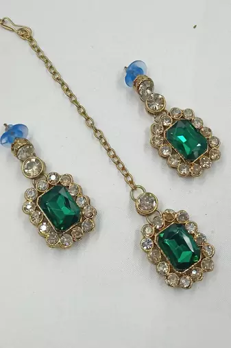 Green color necklace set with earrings & maang tikka | kundan and agate stone | antique gold plating