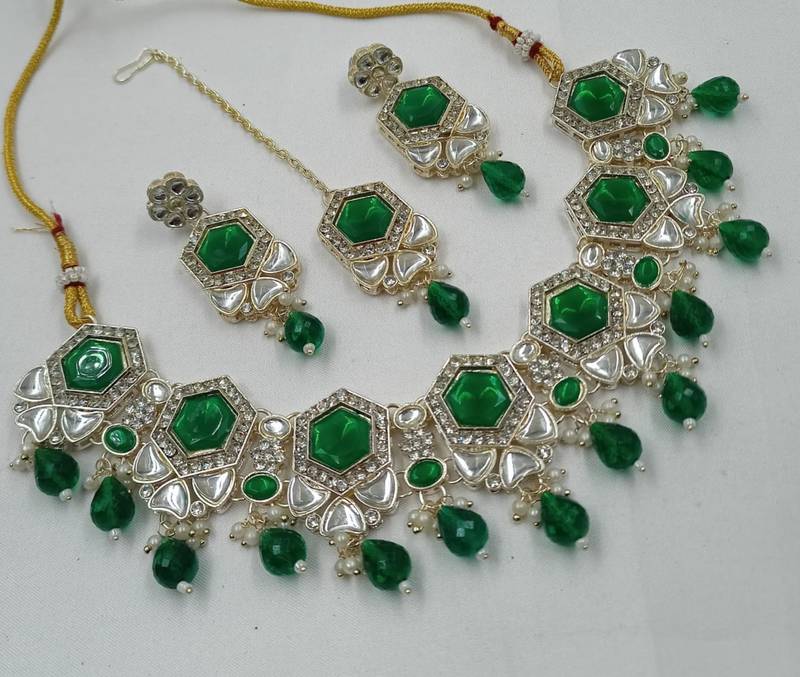 Green color necklace set with earrings & maang tikka | kundan & agate stone | lekar gold plating