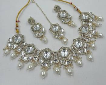 White color necklace set with earrings & maang tikka | kundan & agate stone | lekar gold plating 3