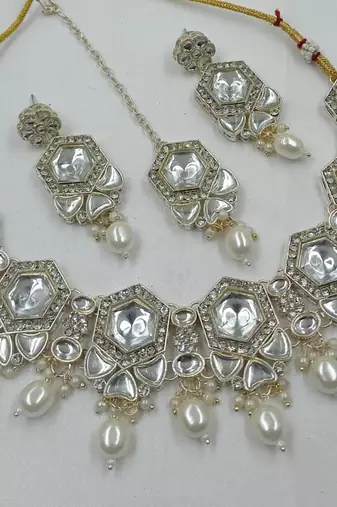 White color necklace set with earrings & maang tikka | kundan & agate stone | lekar gold plating