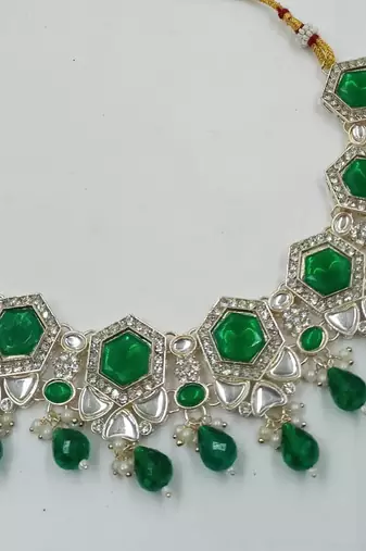 Green color necklace set with earrings & maang tikka | kundan & agate stone | lekar gold plating
