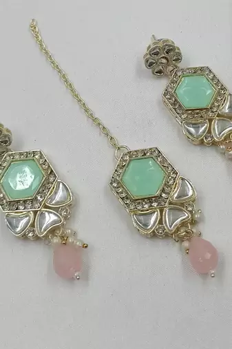 Pink pista color necklace set with earrings & maang tikka | kundan & agate stone | lekar gold plating