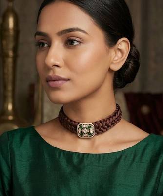 Brown emerald & polki diamond gold pendant braided choker necklace for women 1
