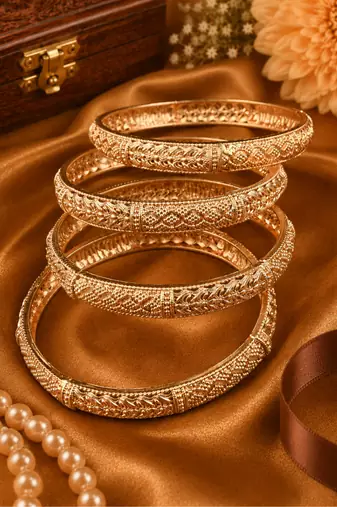 Heritage Engraved Gold Bangle