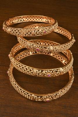 Heritage Floral Lattice Bangle 3