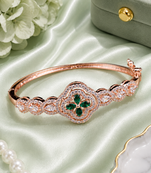 Rose gold finish emeraldia bracelet