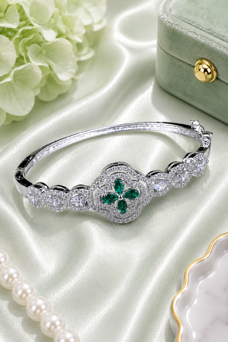 Rhodium finish emeraldia bracelet