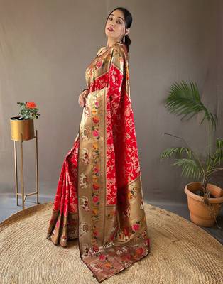 Red style silk blend zari weaving contrust border saree with blouse 2