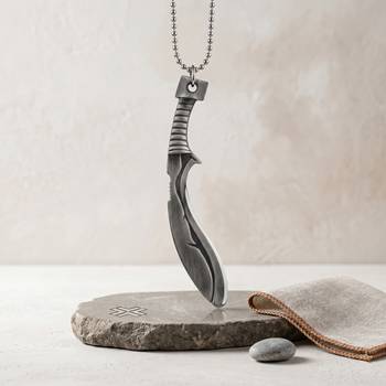 Brass lord of rings gurkha khukri design pendant for men women (3 color options) 1