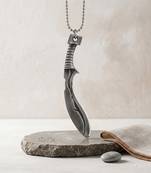Brass lord of rings gurkha khukri design pendant for men women (3 color options)