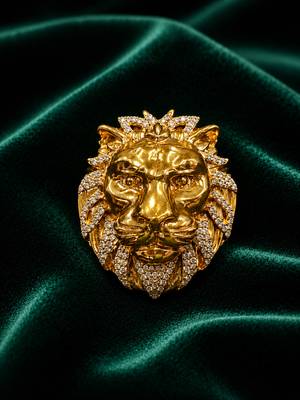 Royal lion head statement brooch pin with american diamond embellishments for men & women 2