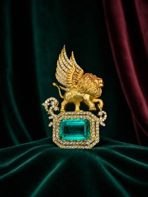 Royal winged lion emerald statement brooch pin in gold finish with crystal accents 3
