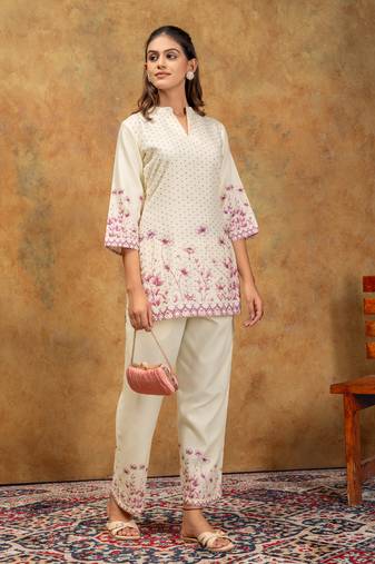 White & pink floral printed cotton co-ord set for women
