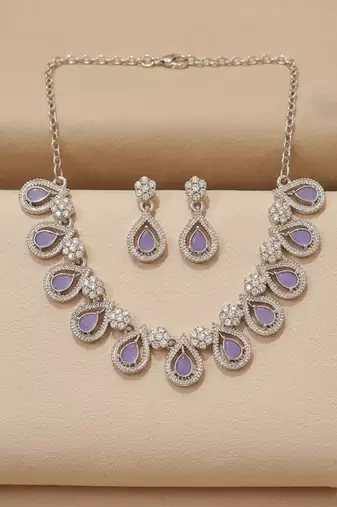 Lavender teardrop floral statement set