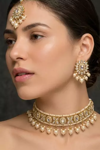 Royal kundan & pearl choker set