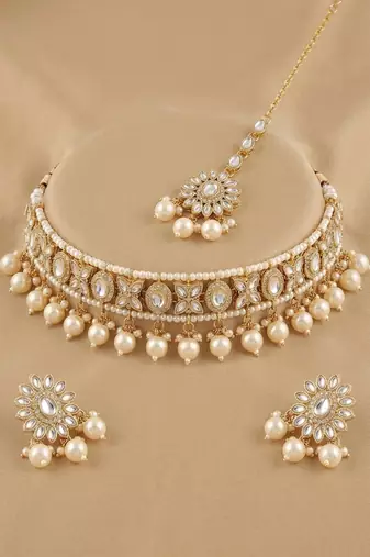 Royal kundan & pearl choker set
