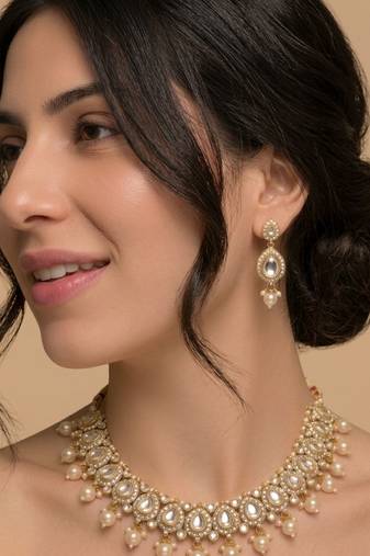 Classic kundan & pearl heritage set