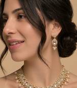 Classic kundan & pearl heritage set