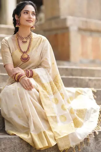Tissue kasavu saree
