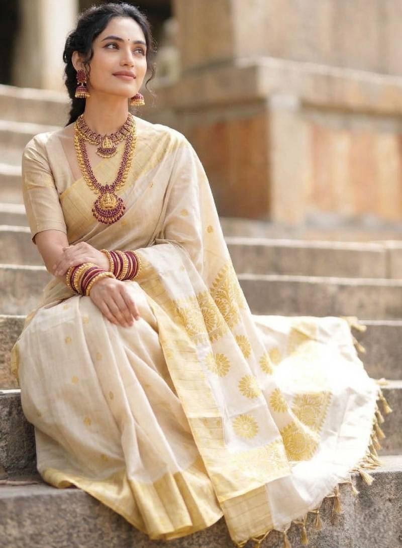 Tissue kasavu saree