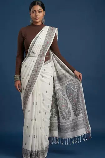 Women printed pure cotton kasavu saree with unstitched blouse