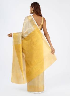gold color mallipoo geometric woven design silk kasavu saree 3