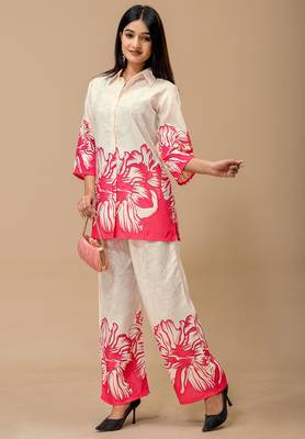 White & pink floral printed cotton co-ord set for women 4