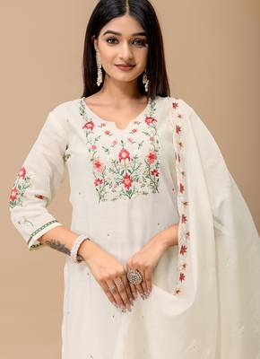 White floral embroidered mul cotton kurta pant set for women 2