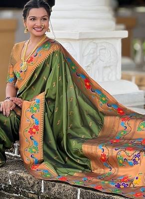 Mehendi silk blend saree with peacock motif zari border 4