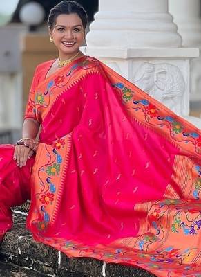 Ranipink silk blend saree with peacock motif zari border 4
