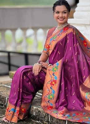 Wine silk blend saree with peacock motif zari border 4